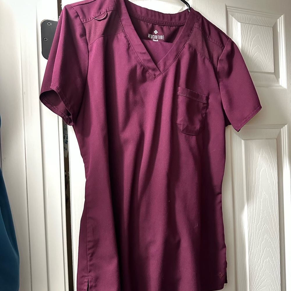 Med couture scrub set jogger XS bottoms and S top